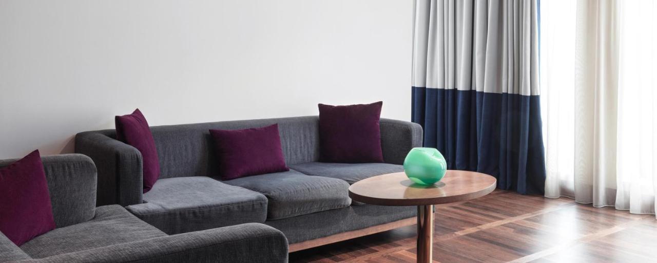 메트로폴 팰리스, 어 럭셔리 컬렉션 호텔, 벨그라드 베오그라드 외부 사진 A sofa
