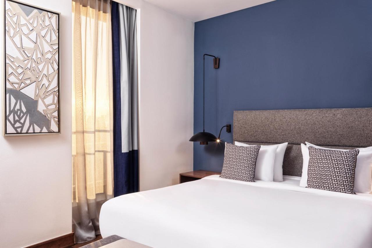 메트로폴 팰리스, 어 럭셔리 컬렉션 호텔, 벨그라드 베오그라드 외부 사진 A bedroom at the hotel