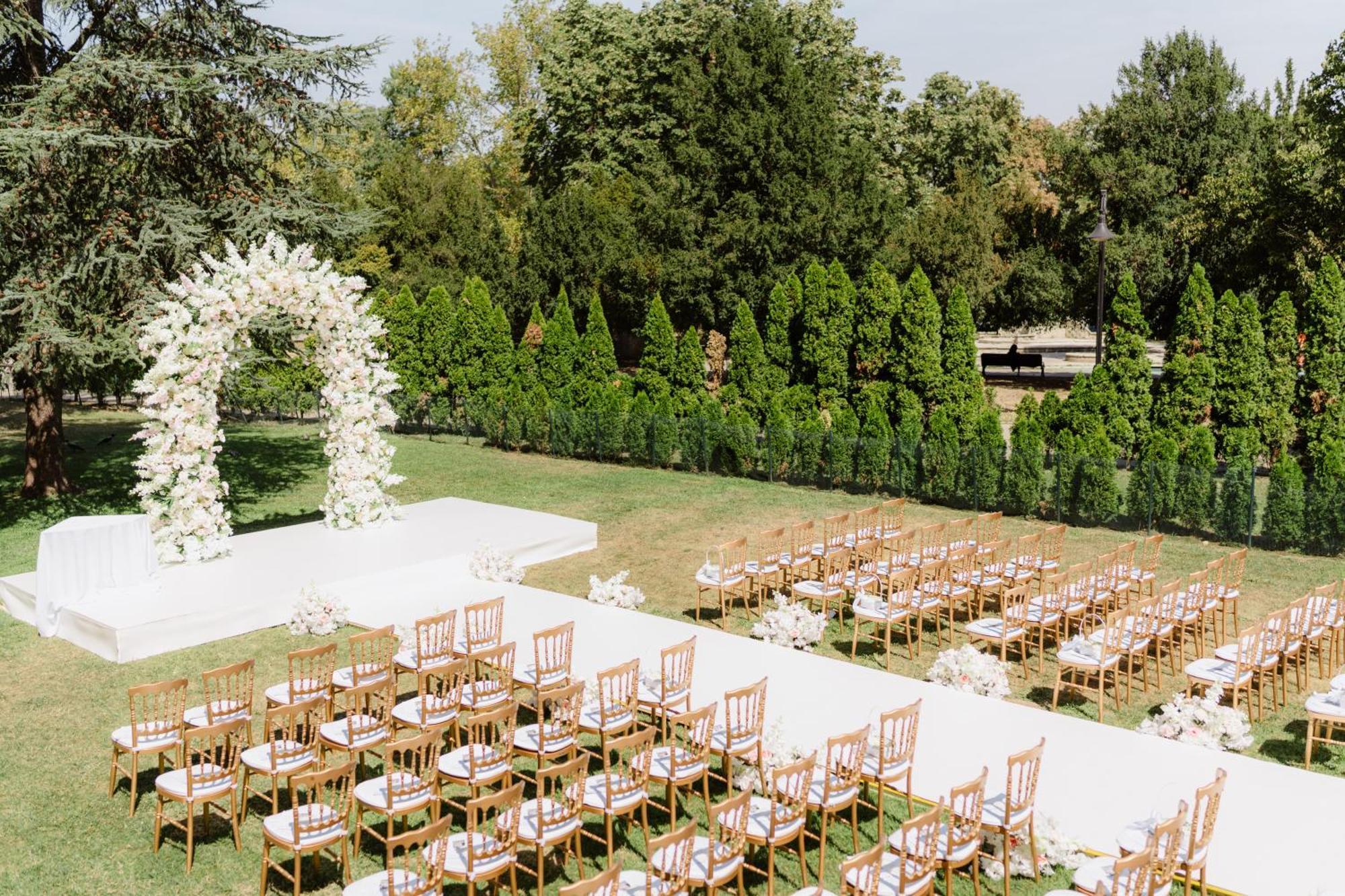 메트로폴 팰리스, 어 럭셔리 컬렉션 호텔, 벨그라드 베오그라드 외부 사진 The outdoor ceremony site